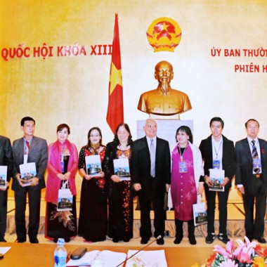 Năm 2015 Dân tộc ta đón nhận nhiều niềm vui