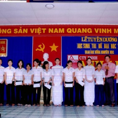 Hãy yêu văn hóa lịch sử nước nhà giống như yêu cha mẹ!-- Phần 2.