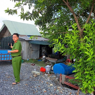 Hỗn Láo:Huỳnh Văn Châu (KS- MT) H. Củ Chi-TP.HCM nói: Công an xã và Lãnh đạo xã Tân Phú Trung, tao coi như mấy con Chó con vì nhận tiền của tao nhiều rồi! Vụ thông đồng THADS- Cướp 3.083,7m2 đất.